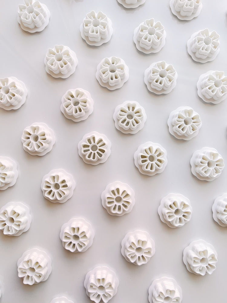 Embossed Spring Flower Clay Cutter